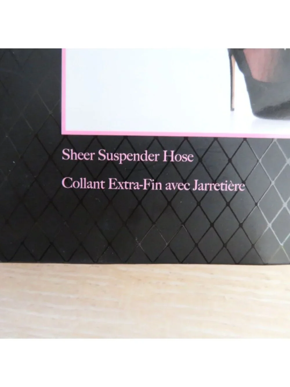 Leg Avenue sheer suspender